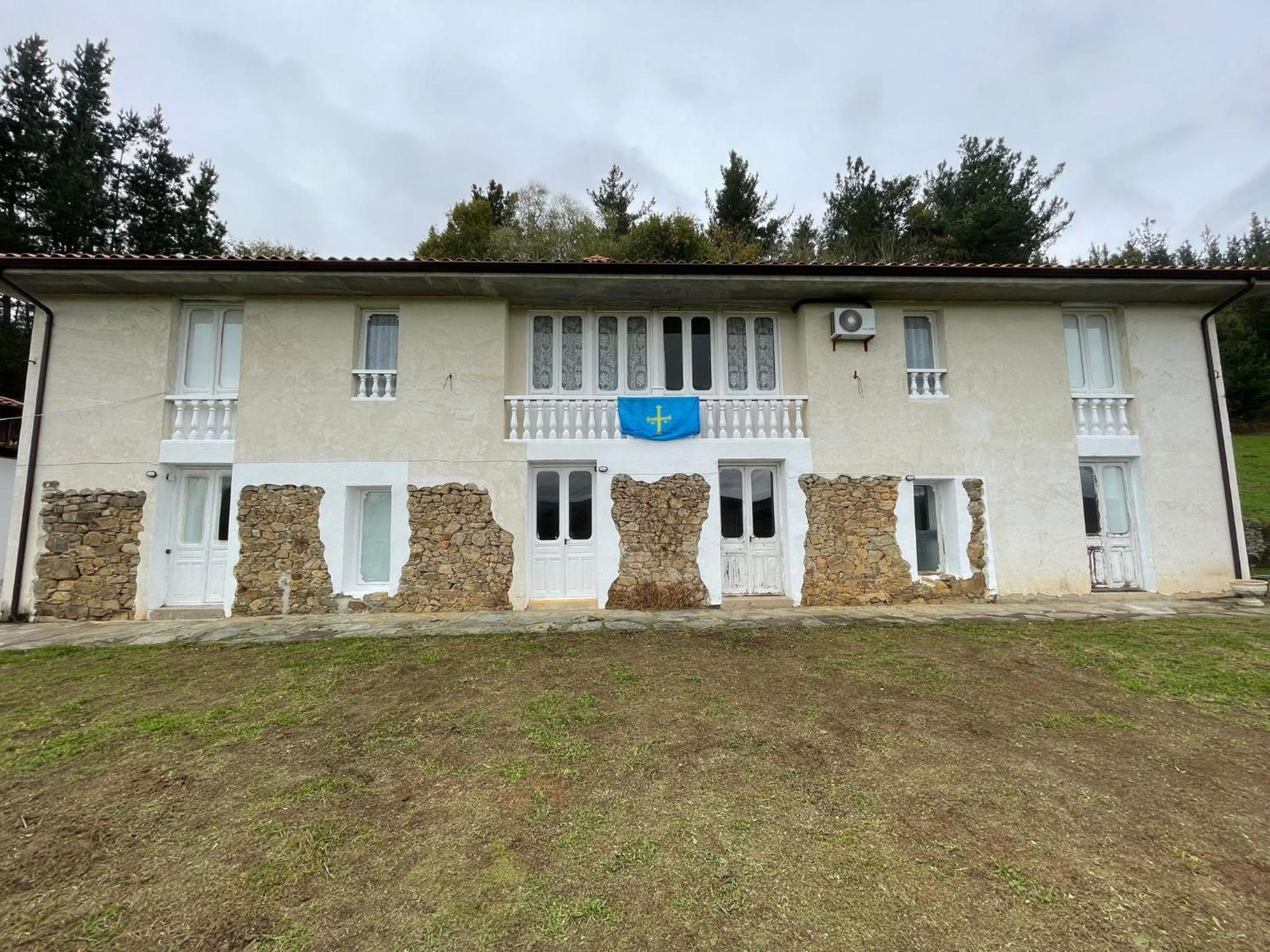 Hotel El Nuevo Semellon Aceptamos Mascotas Tineo Exterior foto