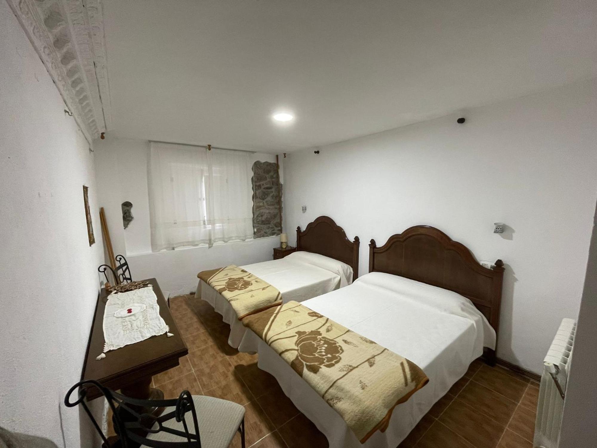 Hotel El Nuevo Semellon Aceptamos Mascotas Tineo Exterior foto